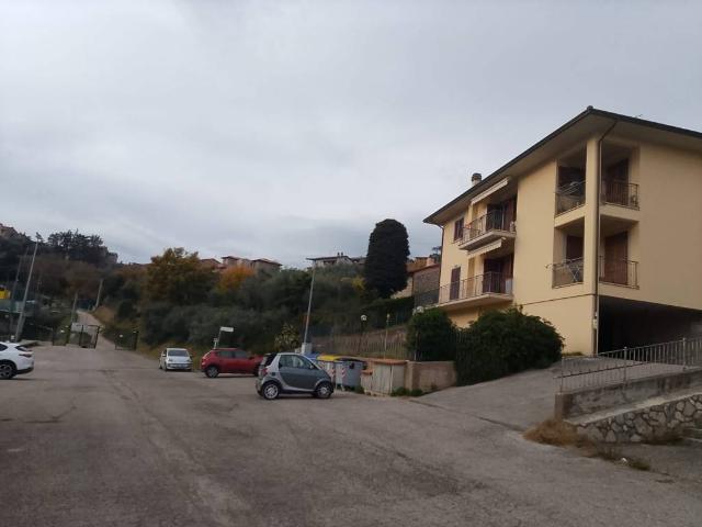 Appartamento in vendita a Magione, Umbria