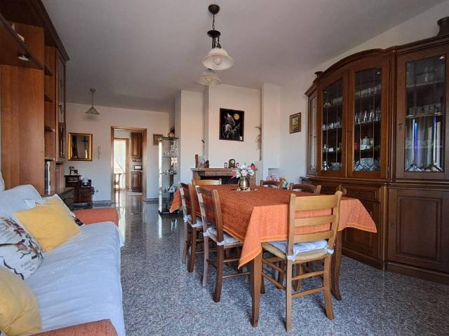 Appartamento in vendita a Magione, Umbria