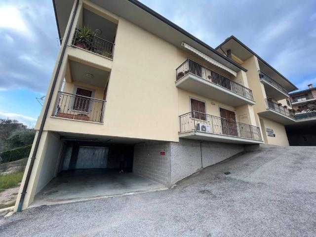 Appartamento in vendita a Magione, Umbria