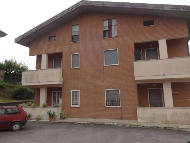 Appartamento in vendita a Magione, Umbria