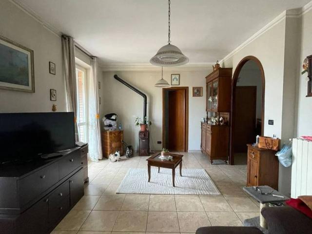 Appartamento in vendita a Magione, Umbria