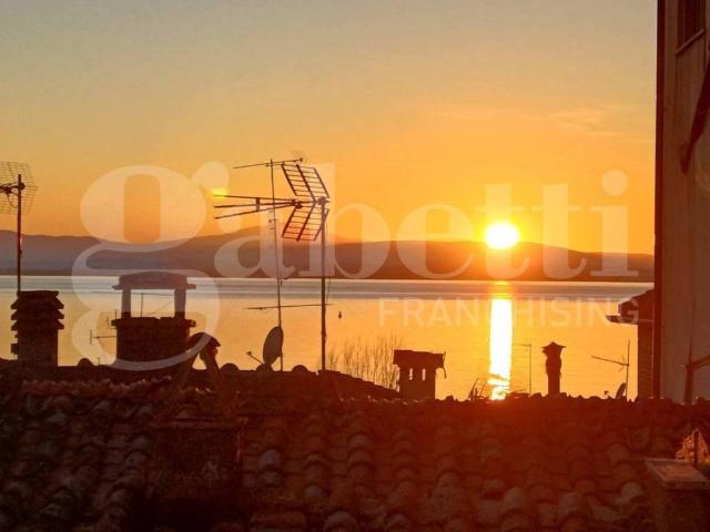 Appartamento in vendita a Magione, Umbria