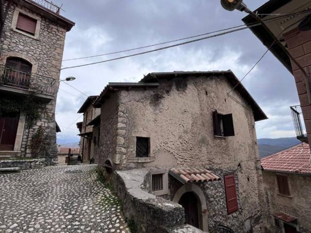 Appartamento in vendita a Magliano De' Marsi, Abruzzo