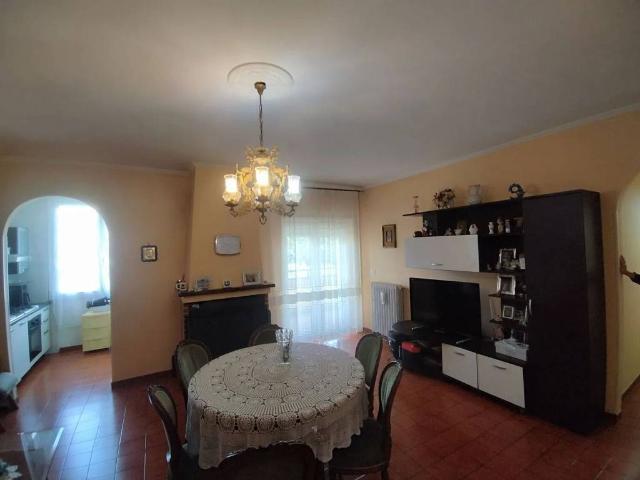 Appartamento in vendita a Magliano De' Marsi, Abruzzo