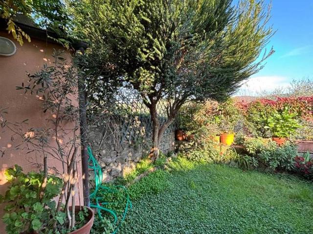 Appartamento in vendita a Magliano In Toscana, Toscana
