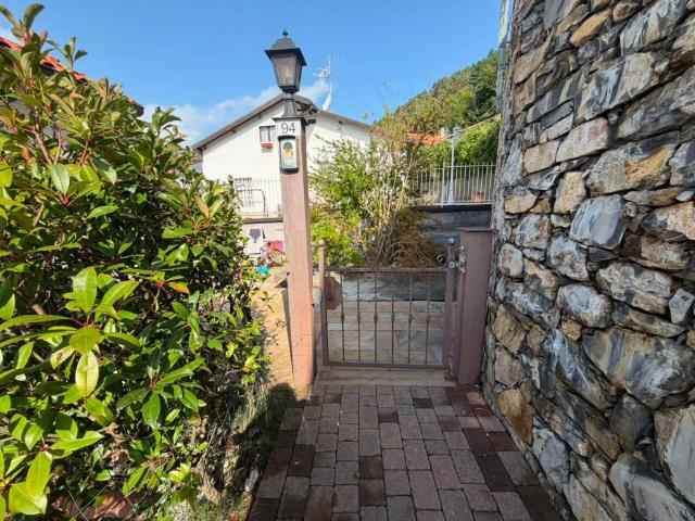 Appartamento in vendita a Magliolo, Liguria