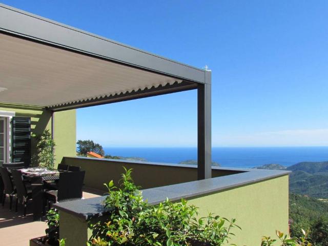 Appartamento in vendita a Magliolo, Liguria