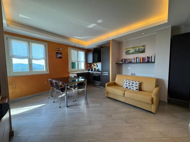 Appartamento in vendita a Magliolo, Liguria