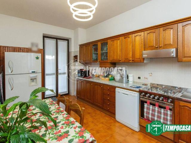 Villa Indipendente in vendita a Magnago, Lombardia