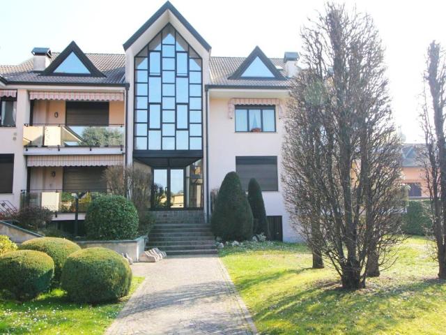 Appartamento in vendita a Magnago, Lombardia