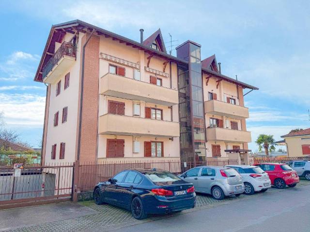Appartamento in vendita a Magnago, Lombardia