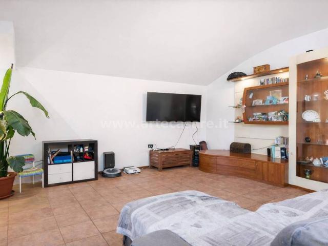 Appartamento in vendita a Magnago, Lombardia
