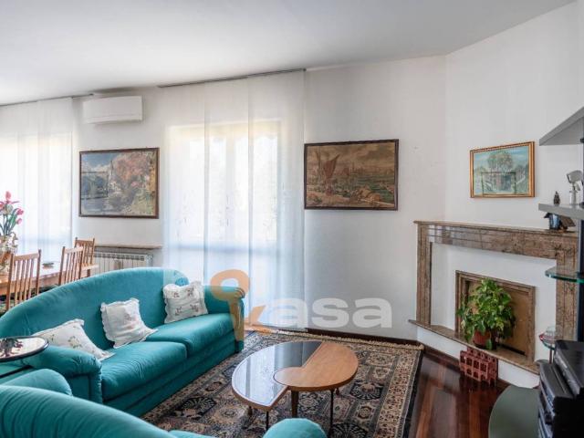 Appartamento in vendita a Magnago, Lombardia