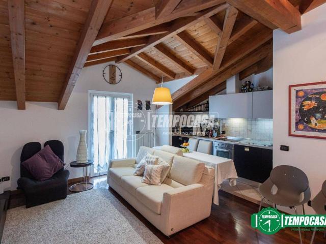 Appartamento in vendita a Magnago, Lombardia
