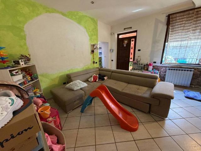 Appartamento in vendita a Magnago, Lombardia