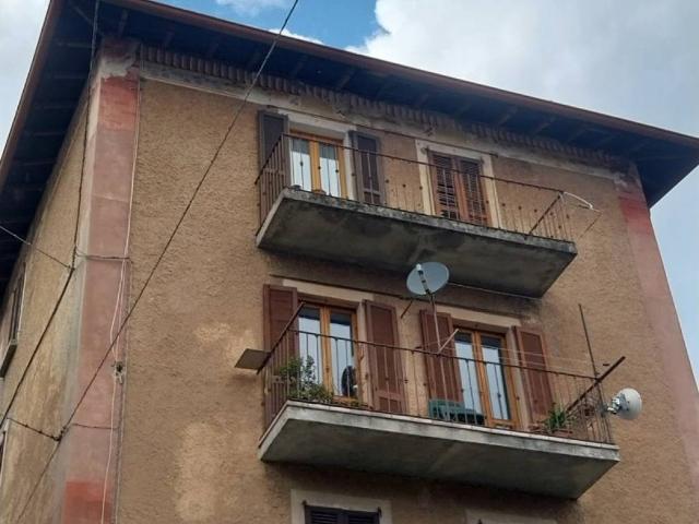 Appartamento in vendita a Magreglio, Lombardia
