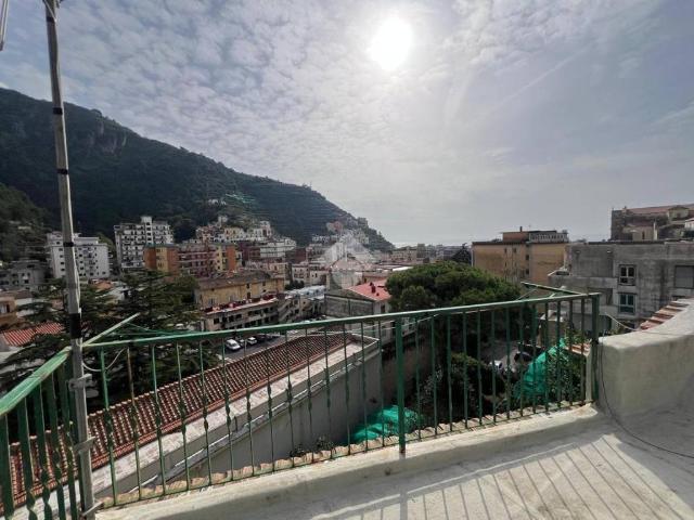 Appartamento in vendita a Maiori, Campania