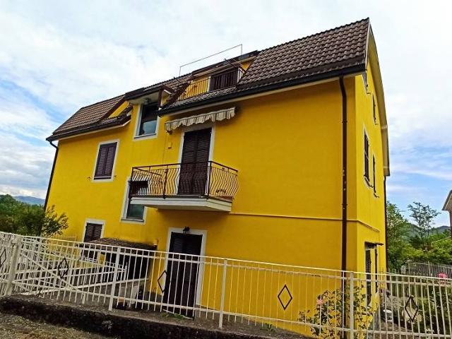 Appartamento in vendita a Maissana, Liguria
