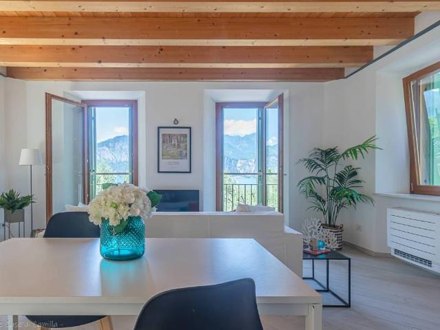 Appartamento in vendita a Malcesine, Veneto