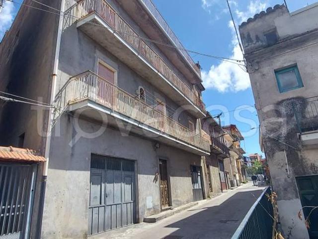 Appartamento in vendita a Maletto, Sicilia