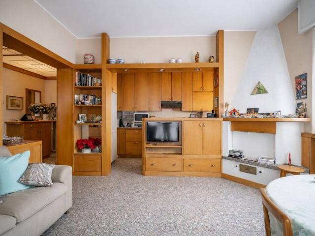 Appartamento in vendita a Malgrate, Lombardia
