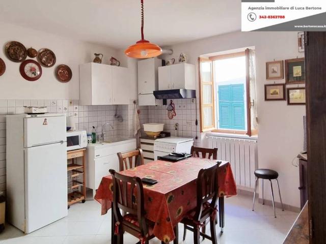 Appartamento in vendita a Mallare, Liguria