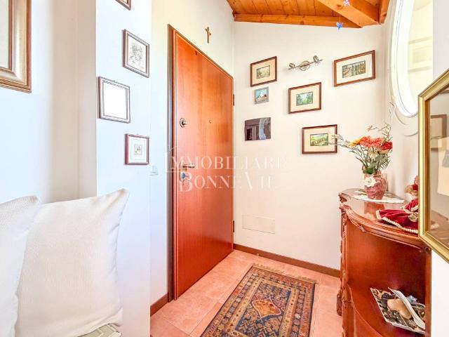Appartamento in vendita a Rovera, Malnate