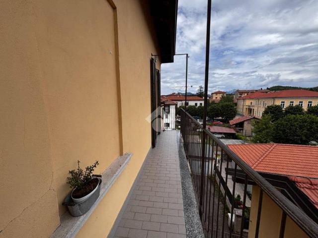 Appartamento in vendita a Malnate, Lombardia