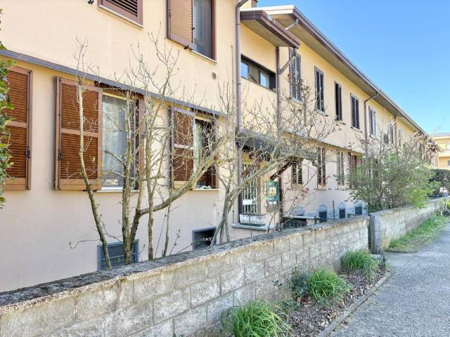 Appartamento in vendita a Malnate, Lombardia