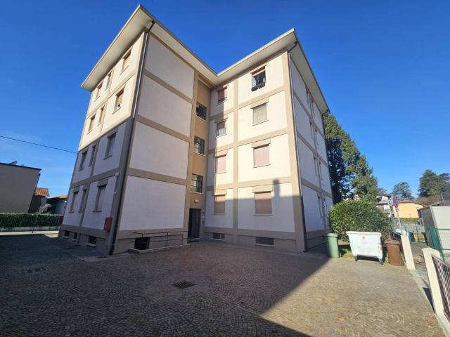 Appartamento in vendita a Malnate, Lombardia