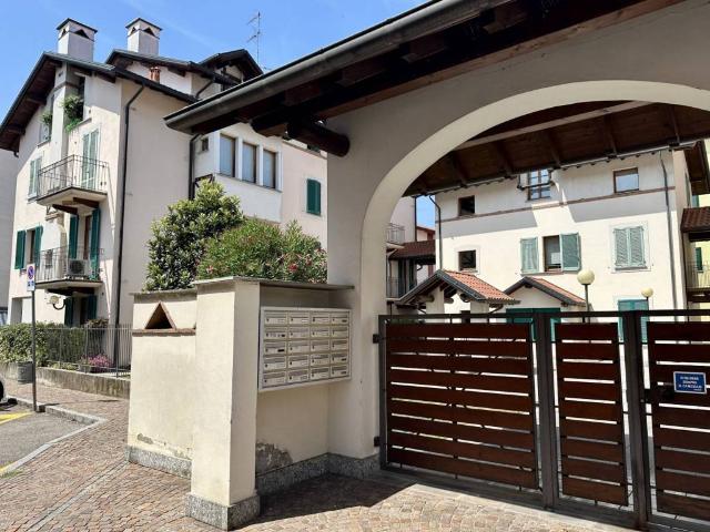 Appartamento in vendita a Gurone, Malnate