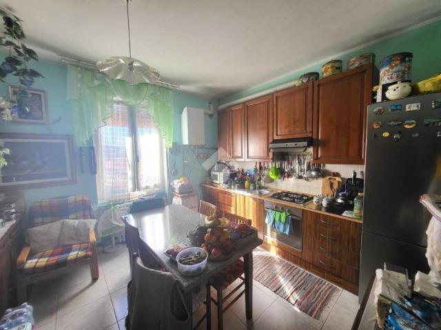 Appartamento in vendita a Malnate, Lombardia