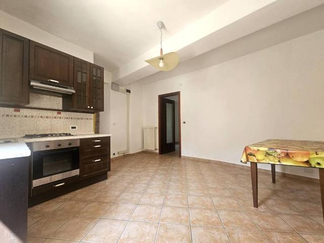 Appartamento in vendita a Malnate, Lombardia