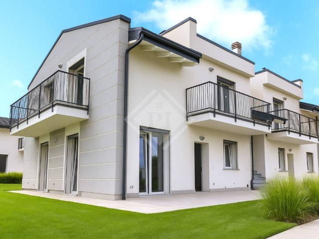 Appartamento in vendita a Malnate, Lombardia