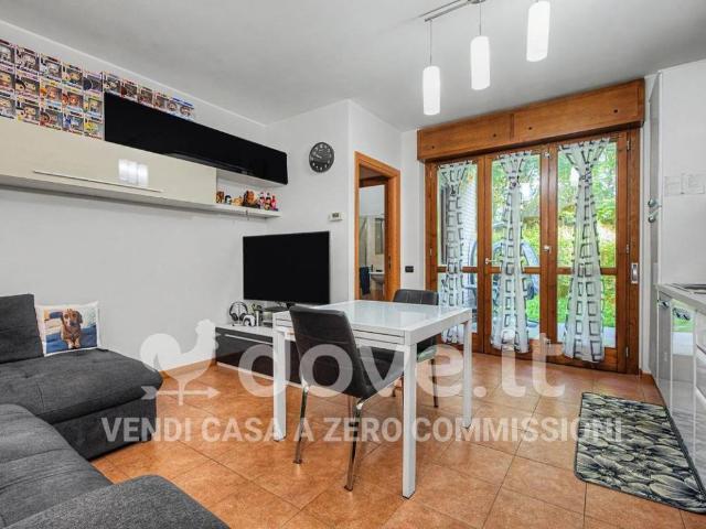 Appartamento in vendita a Malnate, Lombardia