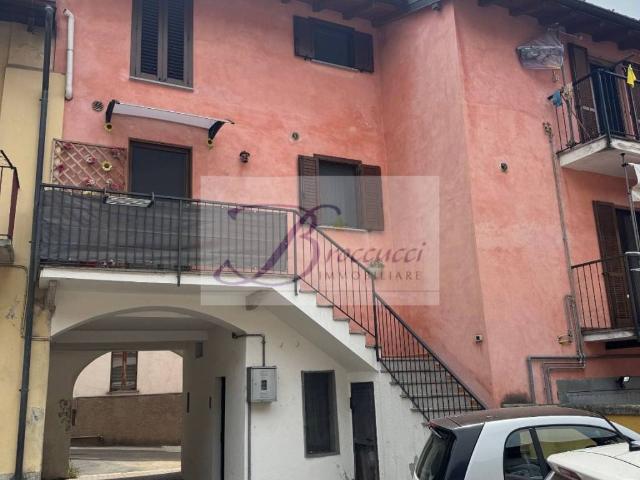 Appartamento in vendita a Gurone, Malnate
