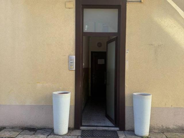 Appartamento in vendita a Malnate, Lombardia