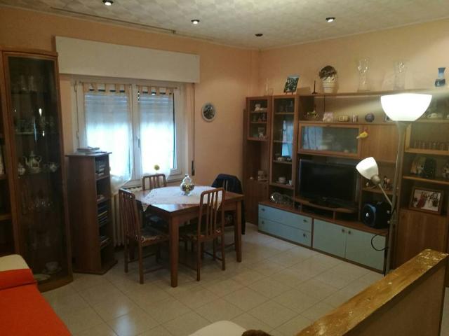 Appartamento in vendita a Malnate, Lombardia