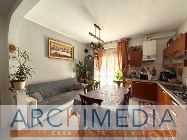 Appartamento in vendita a Malnate, Lombardia