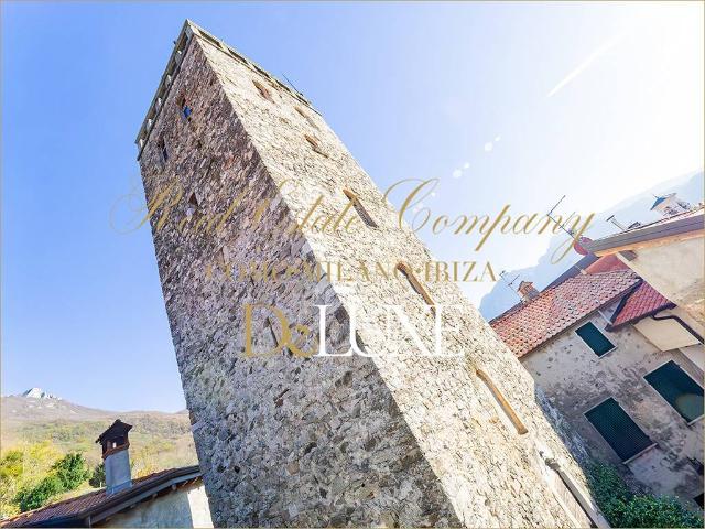 Appartamento in vendita a Mandello Del Lario, Lombardia