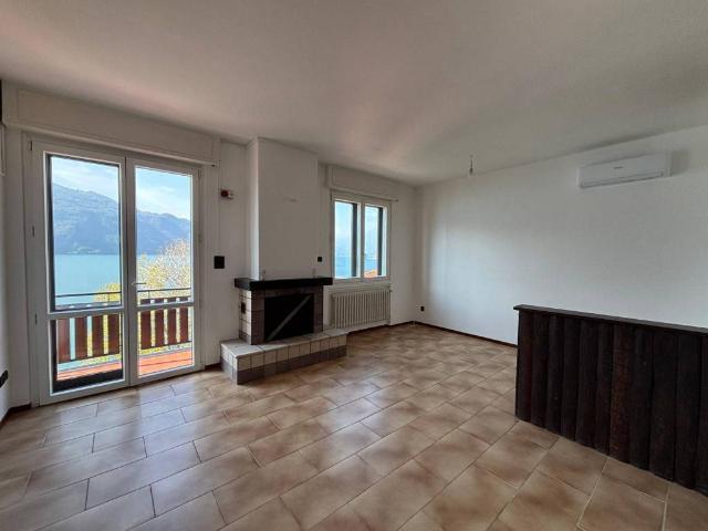 Appartamento in vendita a Olcio, Mandello del Lario