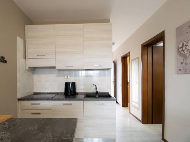 Appartamento in vendita a Manerba Del Garda, Lombardia