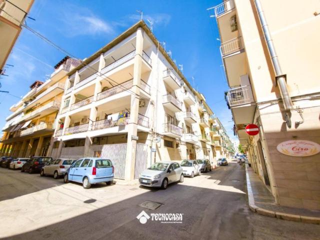 Appartamento in vendita a Siponto, Puglia