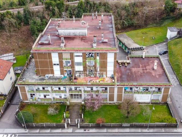 Appartamento in vendita a Maniago, Friuli-Venezia Giulia