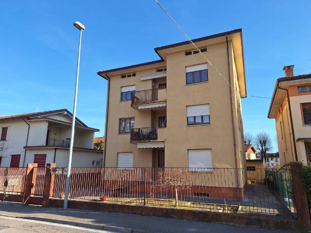 Appartamento in vendita a Maniago, Friuli-Venezia Giulia