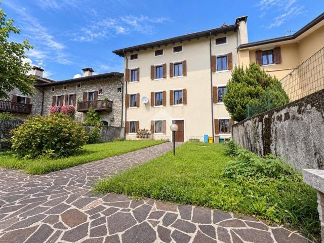 Appartamento in vendita a Maniago, Friuli-Venezia Giulia