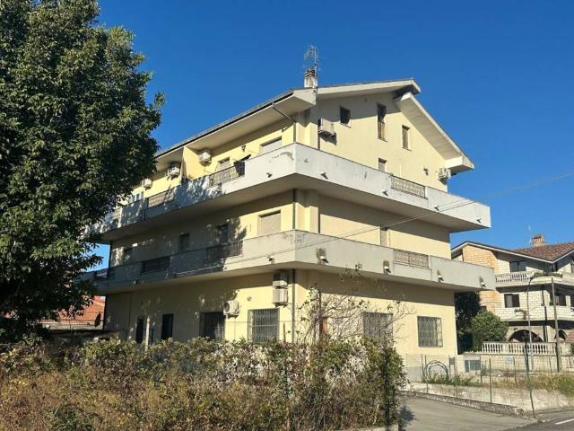 Appartamento in vendita a Manoppello Scalo, Manoppello