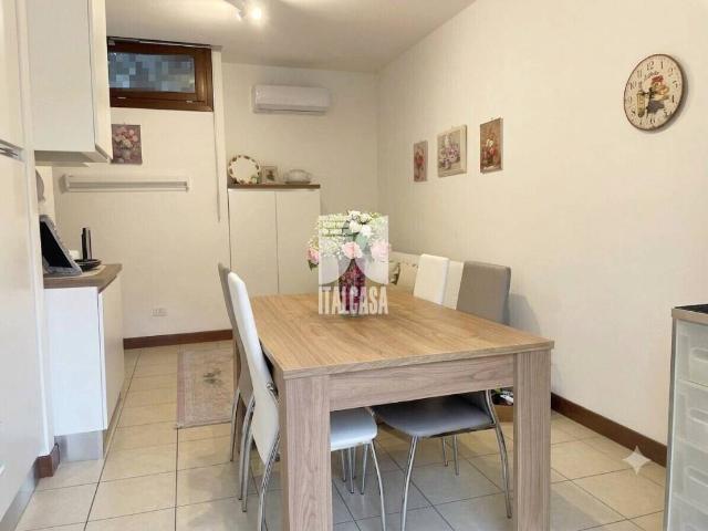 Appartamento in vendita a Mantovanella, Mantova