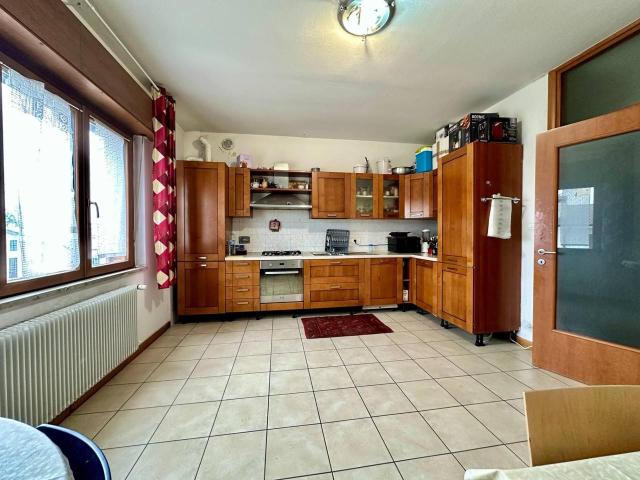 Appartamento in vendita a Manzano, Friuli-Venezia Giulia