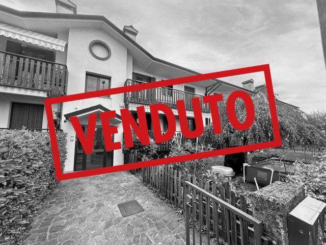 Appartamento in vendita a Manzano, Friuli-Venezia Giulia